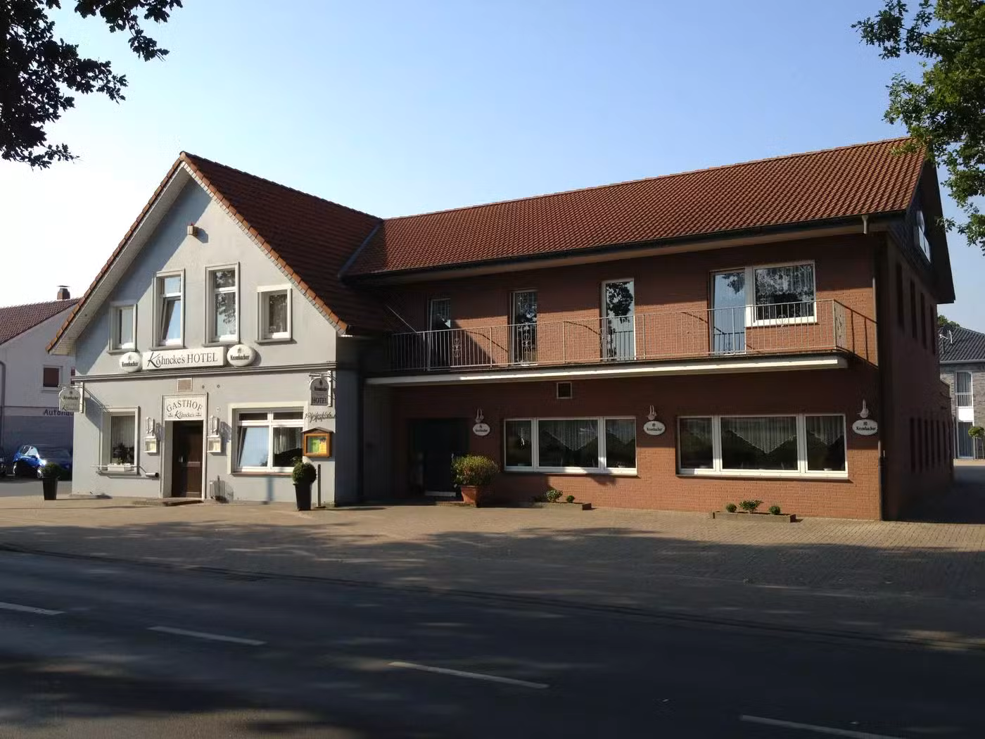 Hotel Hauptgebäude (Januar 2023 modernisiert)